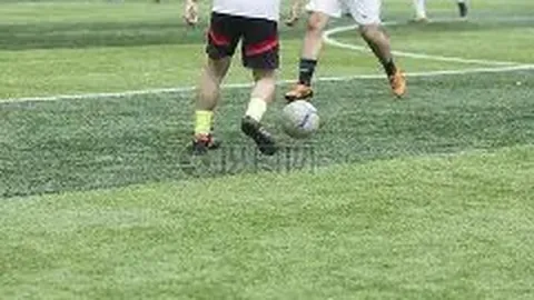 “尾声之际，克里斯滕森有望替补登场，担纲中卫或后腰”