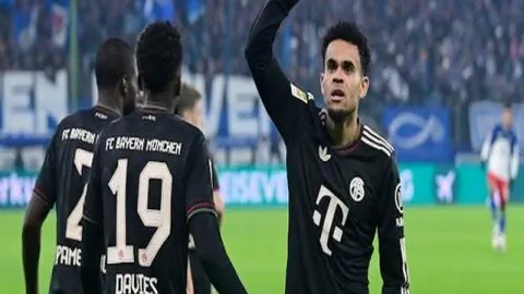 大乐透期号专家推荐：库里三分纪录预测，华子和克神有望打破